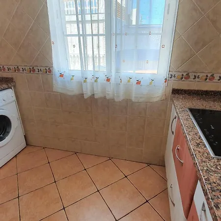 Casa Centrica, 3 Dormitorios, Gran Terraza, Cerca De La Playa